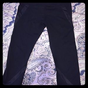 Fabletics Capri Leggings - M